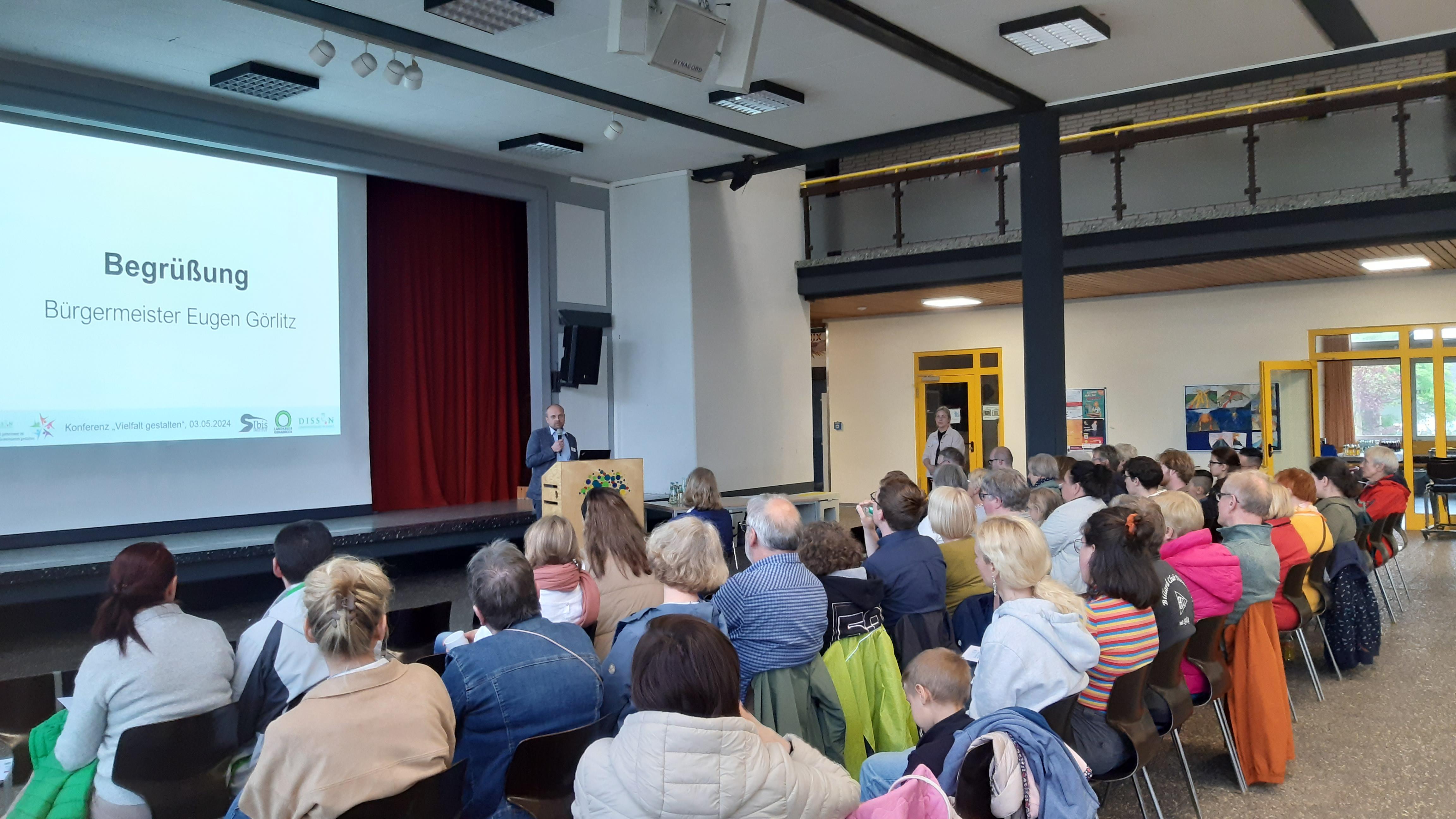 04 buergermeister eugen goerlitz vielfalt gestelten konferenz