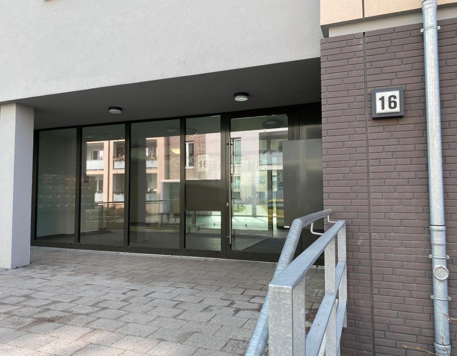 260310zugang foyer