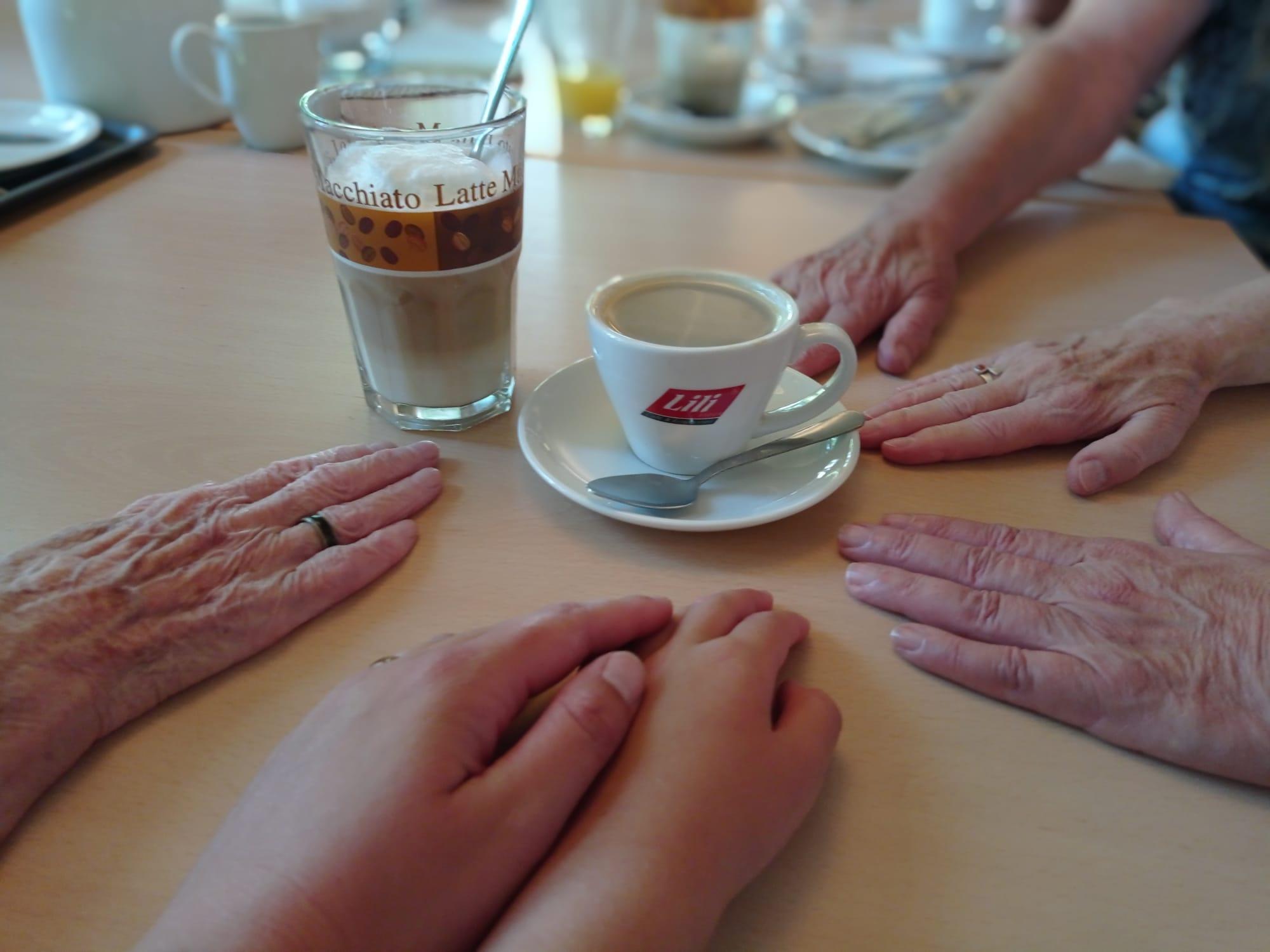 kaffeeklatsch haende