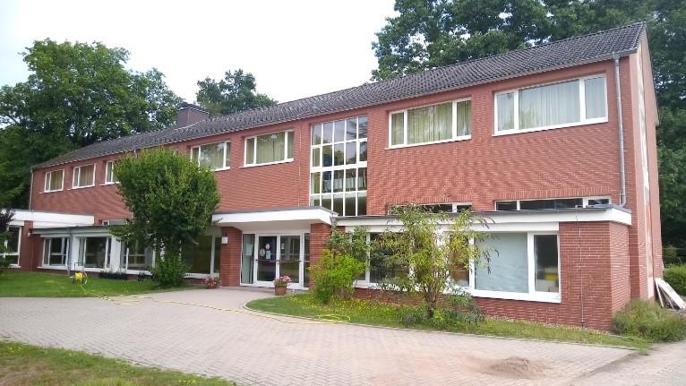schulnebeneingang