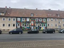 b3