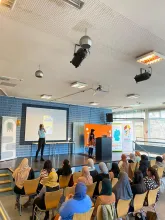 women connect 3